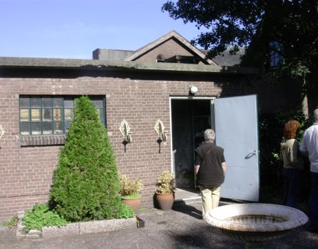 Tijdens de Open Monumentendag van 2006 stond de deur van de ‘gevangenis’ wijd open.