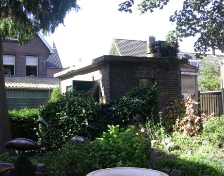 De vroegere Barendrechtse ‘gevangenis’: het cellengebouwtje achter het gemeentehuis aan de Dorpsstraat.